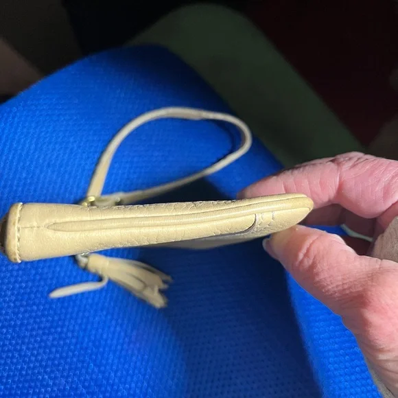 Coach Beige Leather Wristlet Clutch Zip Pouch Small Bag - Picture 5 of 12